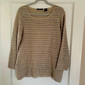 EUC Liz Claiborne Beige Sweater